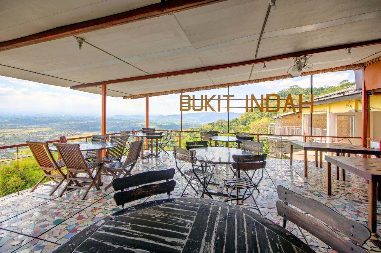 Oyo 1159 Bukit Indah Hotel & Restaurant Near Rsud Prambanan Yogyakarta Exterior photo